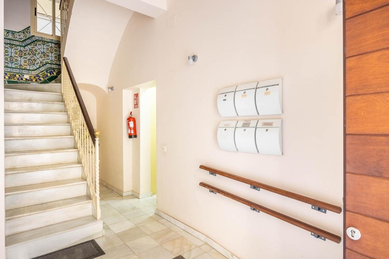 Apartamento Hercules - Vacacional Sevilla エクステリア 写真