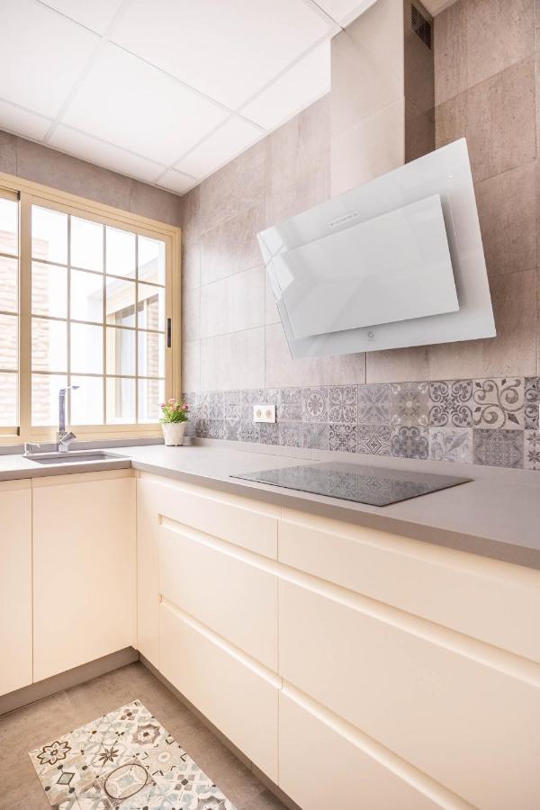 Apartamento Hercules - Vacacional Sevilla エクステリア 写真